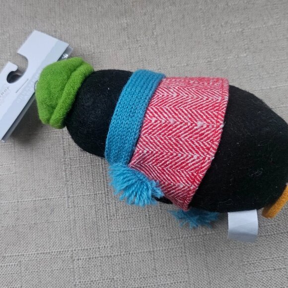 Target Wondershop Christmas Tree Ornament Felt Penguin New With Tags - Picture 2 of 10